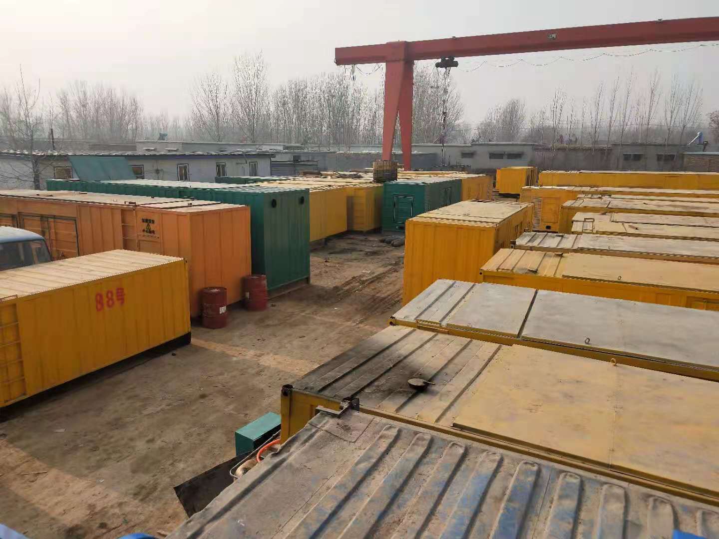 盖州租赁发电机-灰尘、风沙对柴油发电机组造成哪些不良影响？