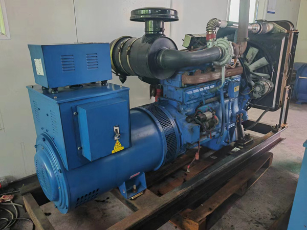 盖州100kW柴油发电机组使用多级机油有哪些优缺点？